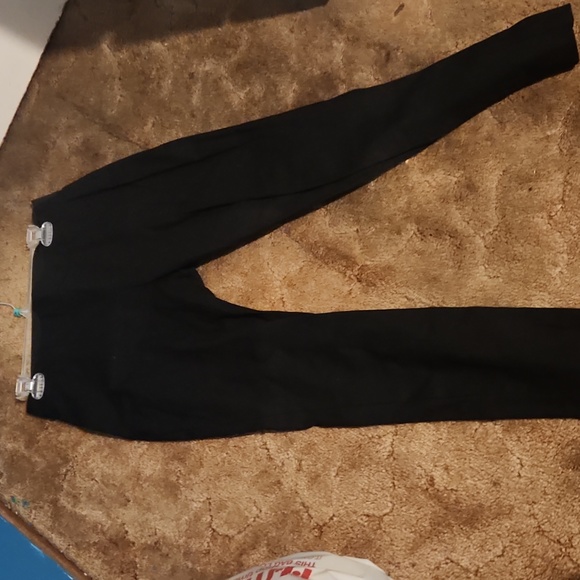 Black pants size 10 - Picture 2 of 2